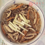 酸辣粉丝汤,家常美味，酸辣可口，滋补养生
